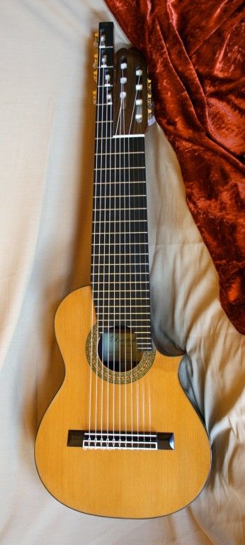 Alto 11 String Guitar