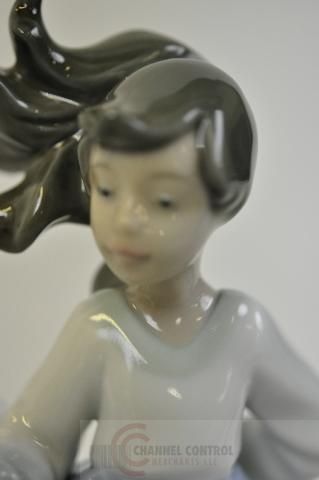 NAO By Lladro Collectable   Winged Friend #01088  
