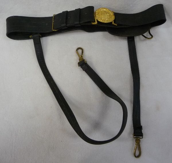 VIETNAM WAR VINTAGE U.S. NAVY OFFICER DRESS SWORD BELT  