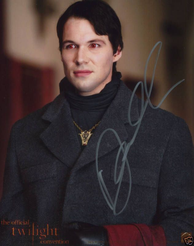 TWILIGHTNEW MOONFELIXDANIEL CUDMORE AUTOGRAPH SALE  