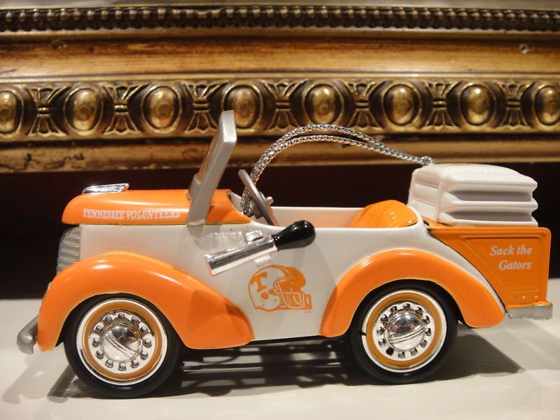 TENNESSEE VOLS PEDAL CAR DIE CAST METAL ORNAMENT WOW  