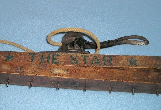 Vintage Carpet Stretcher The Star  