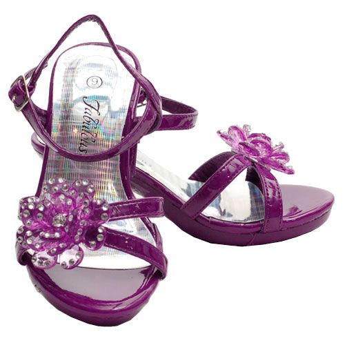 These adorable shoes by Fabulous will look so cute on your little one