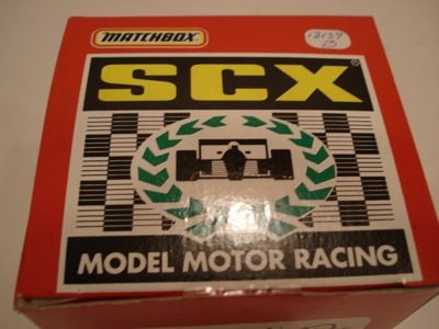 Scalextric Porsche 934 Lois Jeans & Jackets 132 Slot Racer  