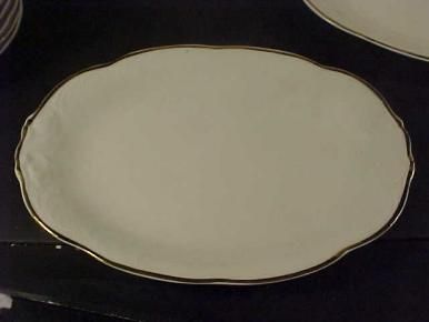 Royal Kent Poland RKP 17 9 1/2 Oval Platter  