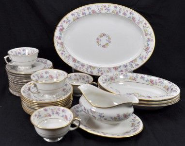 Set (30) Lamberton Reverie Ivory China USA Gilded Lot  