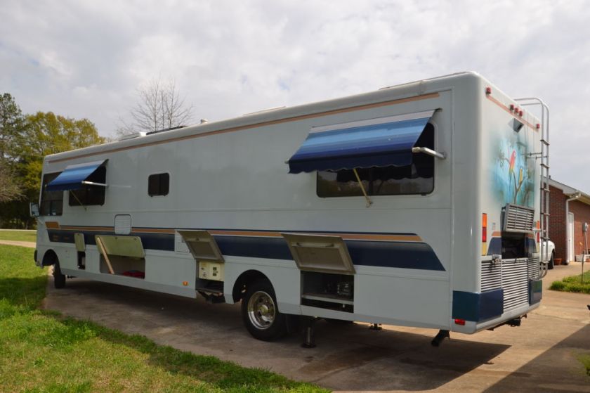 1994 SAFARI KALAHARI 35ft DIESEL PUSHER EXTRA CLEAN USED RV CUMMINS 