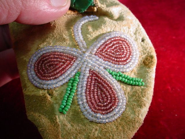 Antique NATIVE AMERICAN CHILDS MOCCASINS Clover Beadwork NORTHWEST 