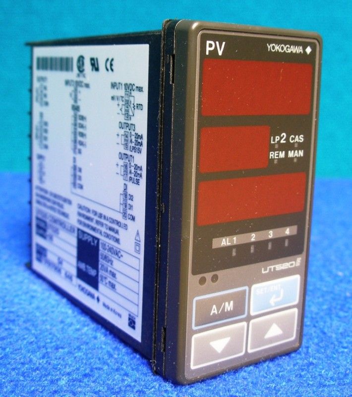 Yokogawa UT520 08 Digital Indicating Controller  