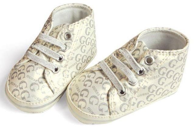   Soft Sole Baby Girl/Boy Silver LOGO Crib Shoes. Age 0 18 Months  