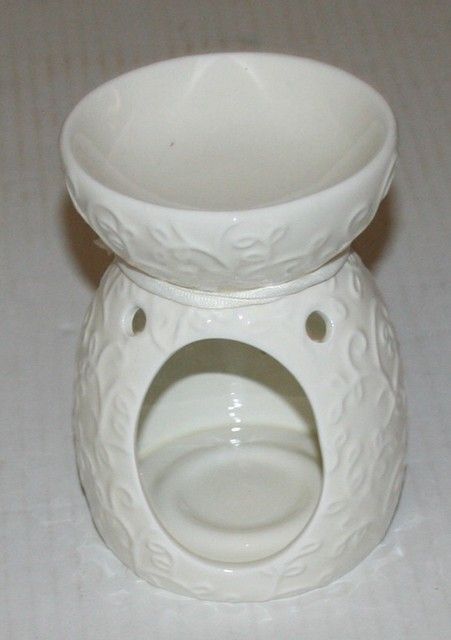 Hallmark Tealight Wax Tart Warmer Diffuser NWT ceramic  