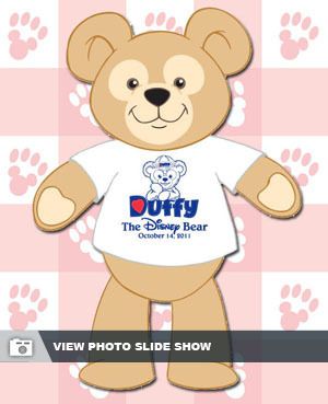 DISNEY DUFFY BEAR PASSHOLDER LE 1000 T SHIRT T SHIRT 1 YEAR 