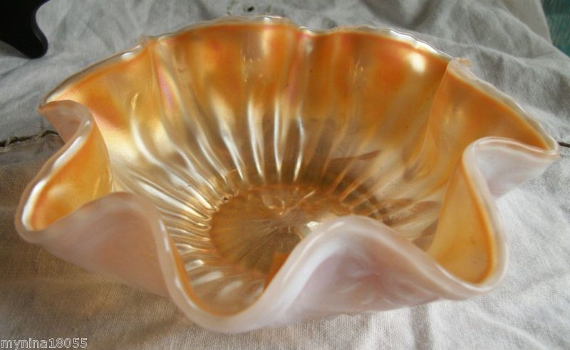 Carnival Dugan Jewelled Heart Marigold Opalescent bowl  