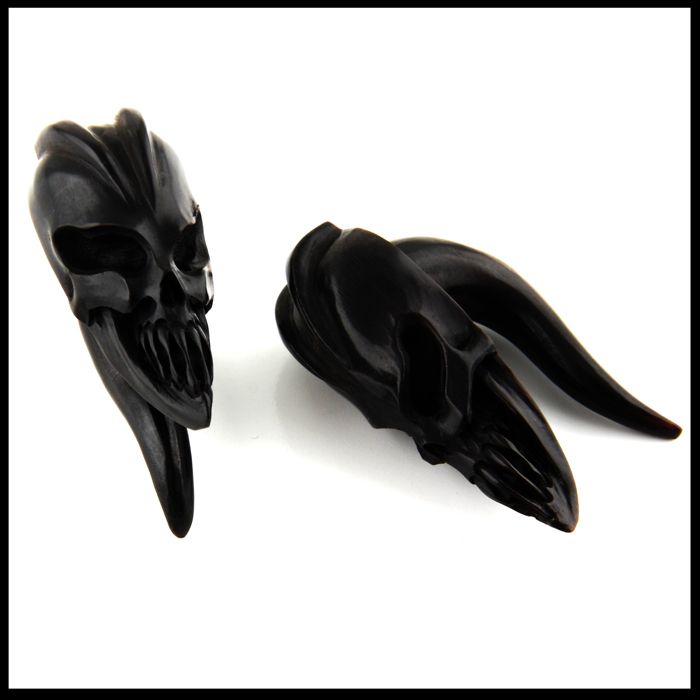 Pair of Alien SkulL HORN Ear Plugs Gauges (PICK SIZE)  