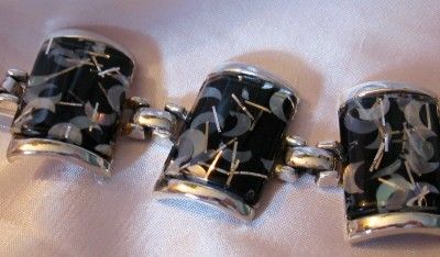 VTG LUCITE SILVER BLACK CONFETTI BRACELET EARRINGS DEMI  