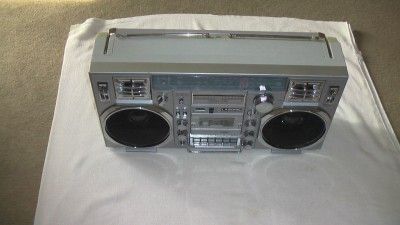   TRC 920 AM/FM/SW CASSETTE BOOMBOX VINTAGE RADIO MUST SEE  