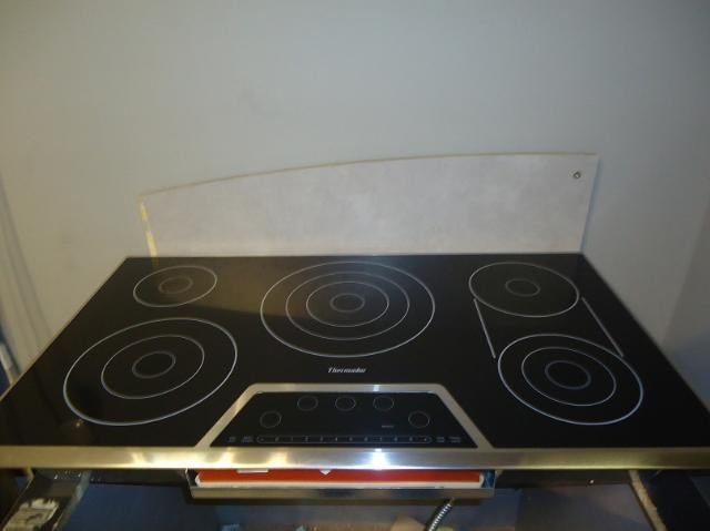 THERMADOR 36 SMOOTHTOP ELECTRIC COOKTOP CET366FS STAINLESS  