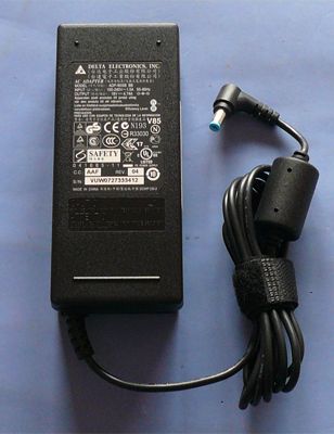 NEW  Original DELTA ADP 90SB AB AC Power Laptop Adapter  