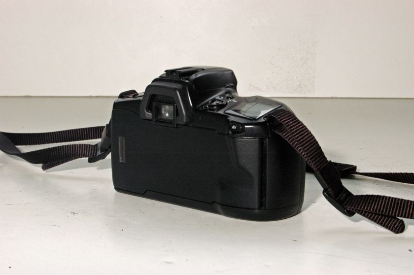 Minolta 400si camera body only Maxxum near MINT  