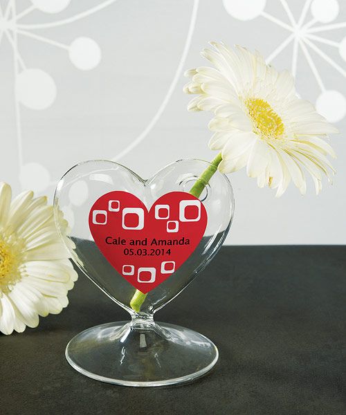   DECORATION 8ct BLOWN GLASS Heart CENTERPIECE VASES 068180001347  