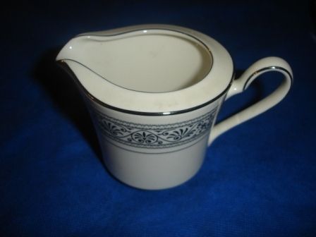 Noritaki ivory china prelude creamer  