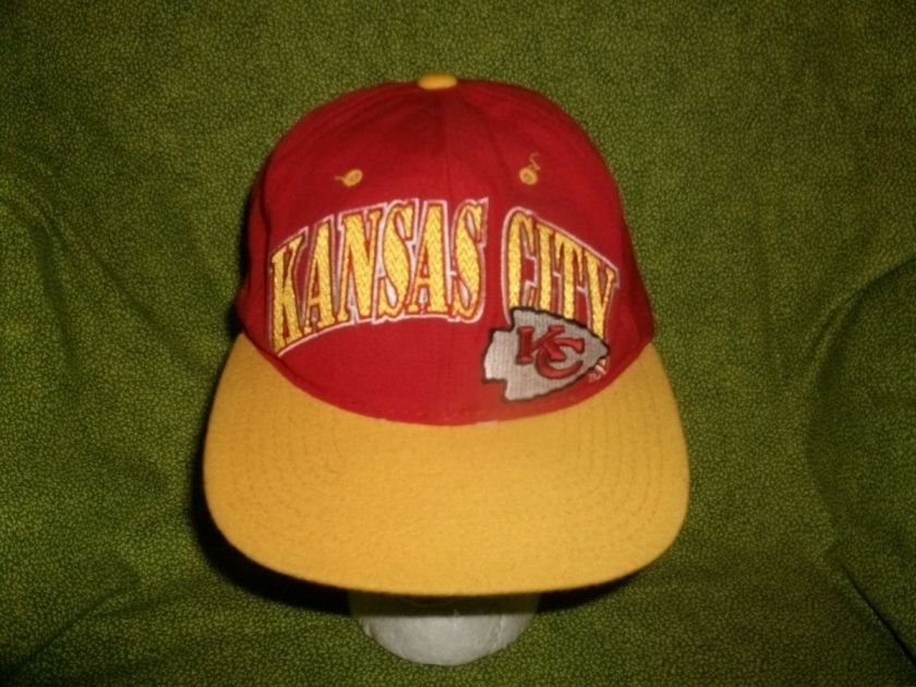 VINTAGE Kansas City Chiefs STARTER NFL Pro Line Snapback Hat Cap 