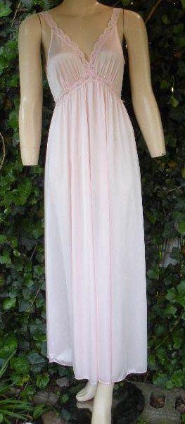 Vintage Full Sweep OLGA Pink Nightgown Gown Sz M  