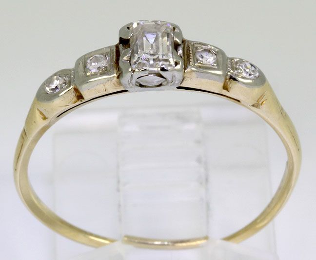   feminine antique diamond and 14k yellow gold engagement ring measuring